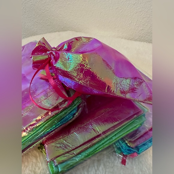 Drawstring Gift Pouches - Picture 4 of 4